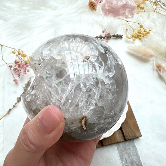 Gorgeous Large Agate Sphere with Druzy - Picture 5 of 10